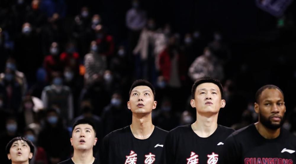 茨瓦莎的裸体戏
